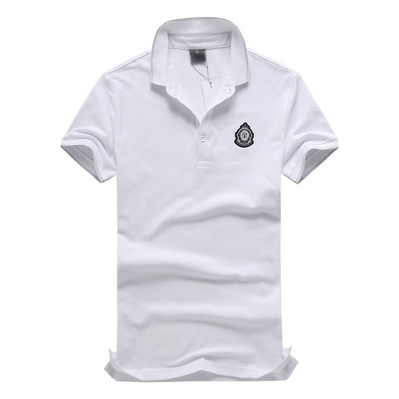 白色翻領(lǐng)T恤
